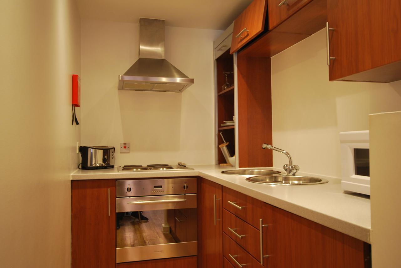 Atana Apartments Манчестер Екстер'єр фото