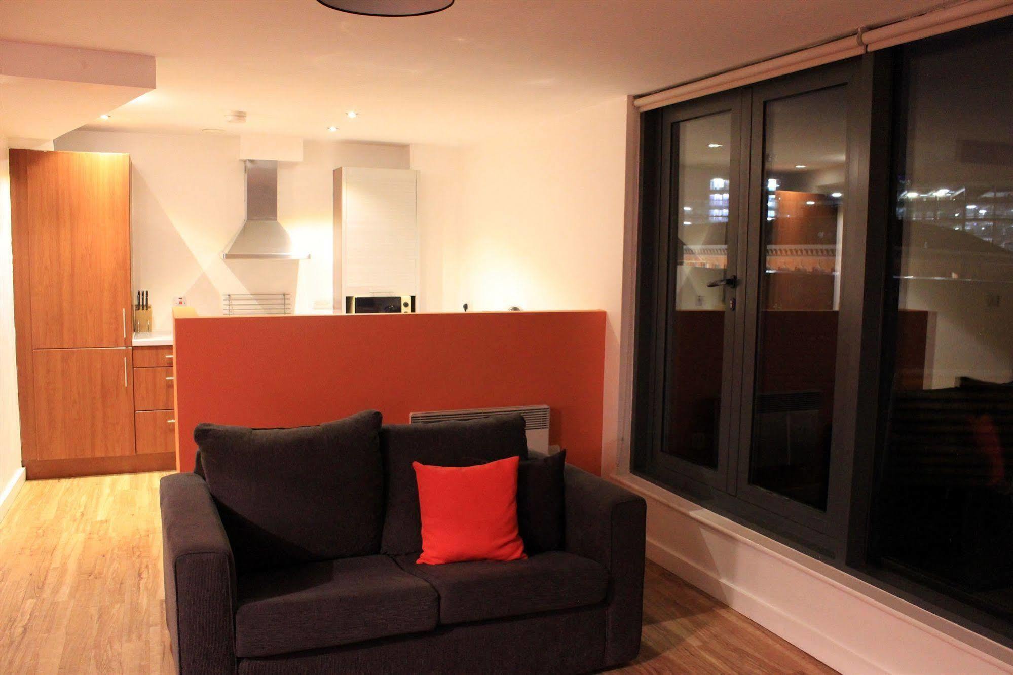 Atana Apartments Манчестер Екстер'єр фото